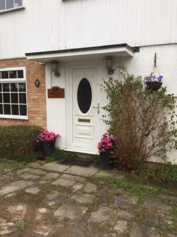 The Holly Tree Bed & Breakfast CBG Екстериор снимка